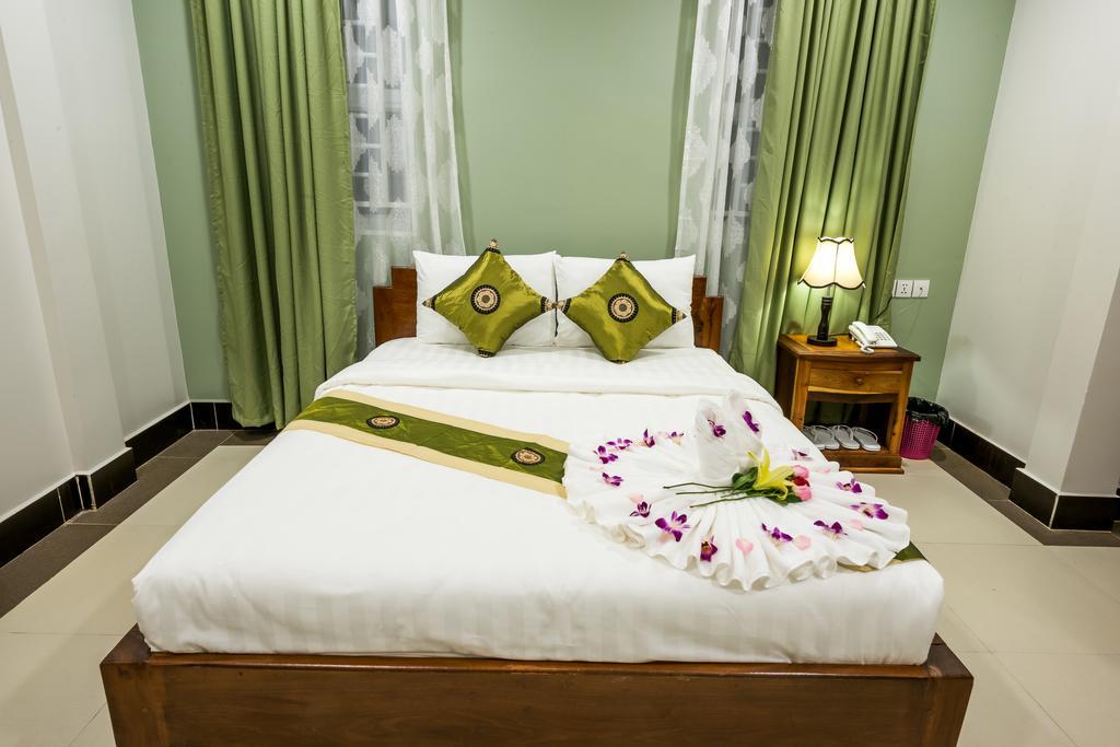 Ny Ka Smy Hotel Пном Пен Екстериор снимка
