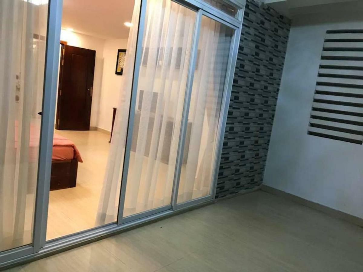 Ny Ka Smy Hotel Пном Пен Екстериор снимка