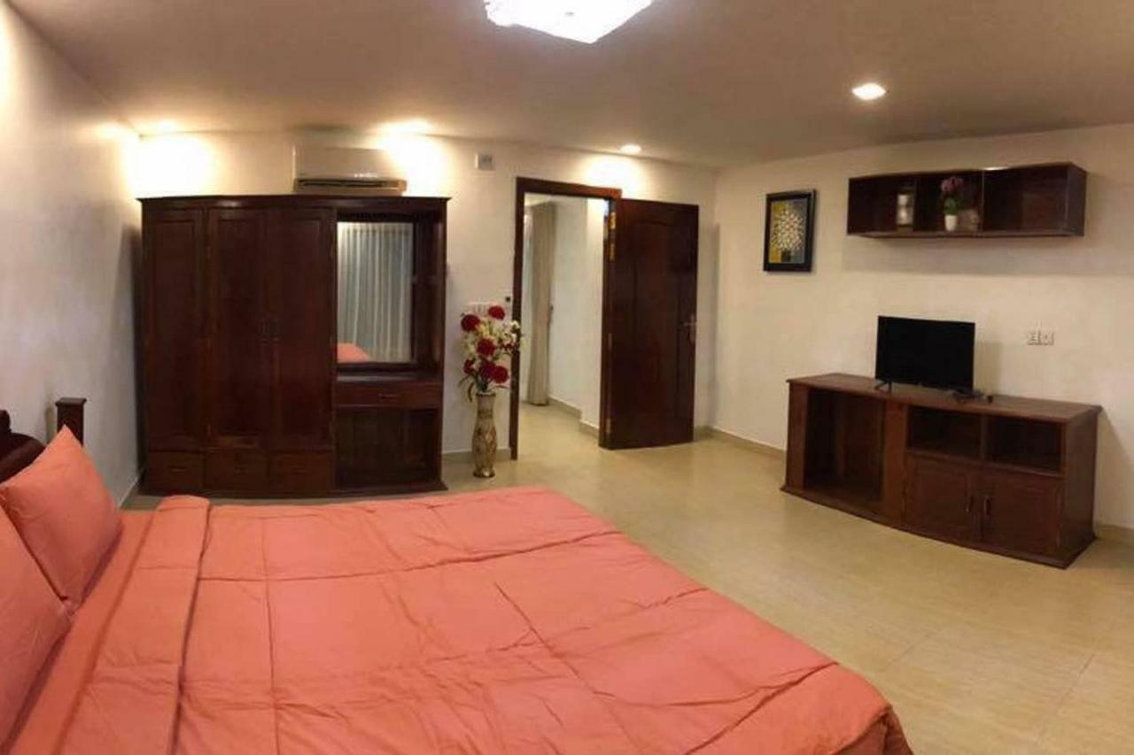 Ny Ka Smy Hotel Пном Пен Екстериор снимка