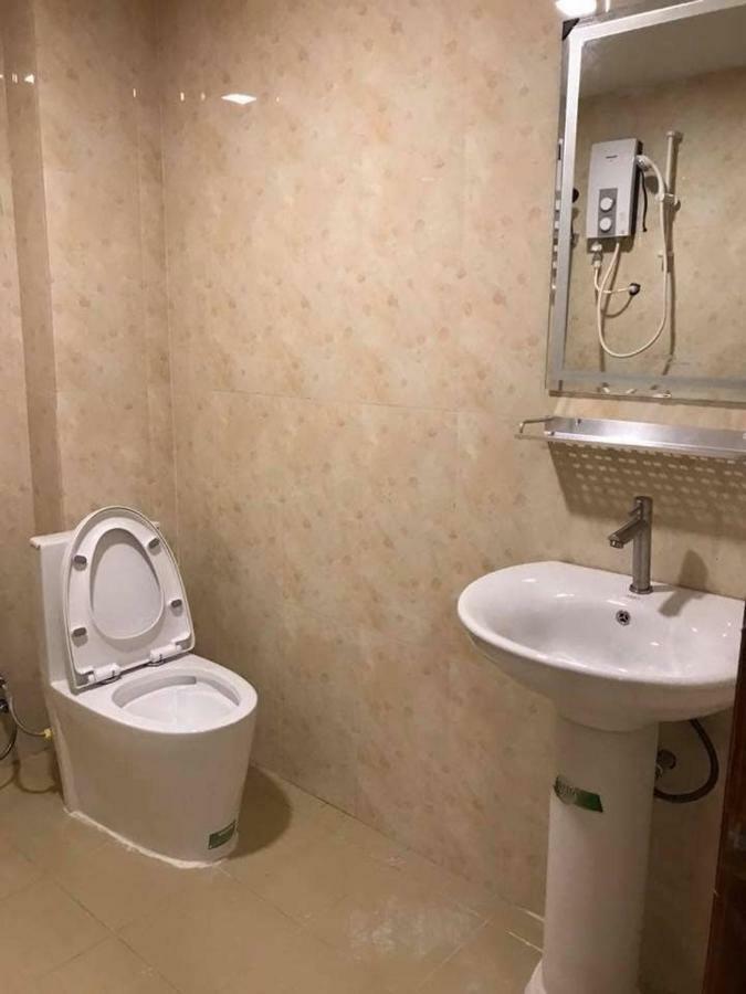 Ny Ka Smy Hotel Пном Пен Екстериор снимка